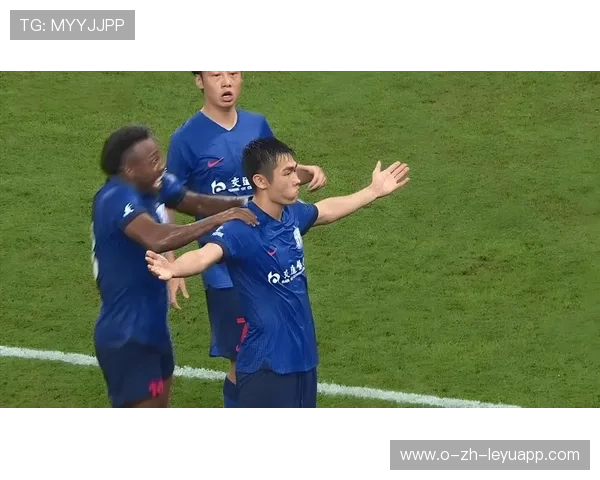 上海申花拉唐中路突破策动射门的全景软文